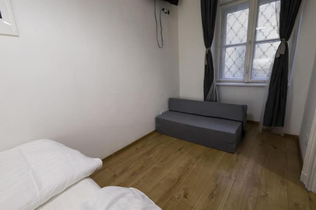 Pest-Port Private Apartment Room-6 Budapest Kültér fotó
